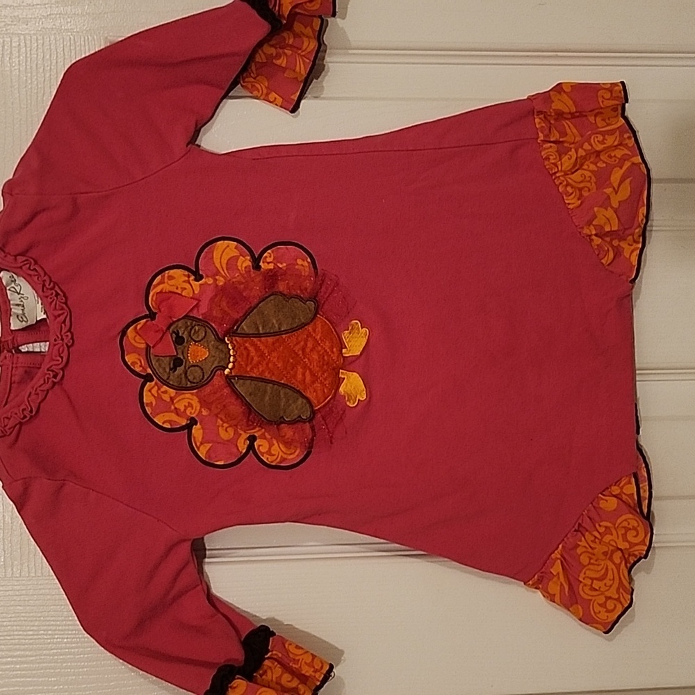 Emily Rose, size6,Pink& paisleyish trim